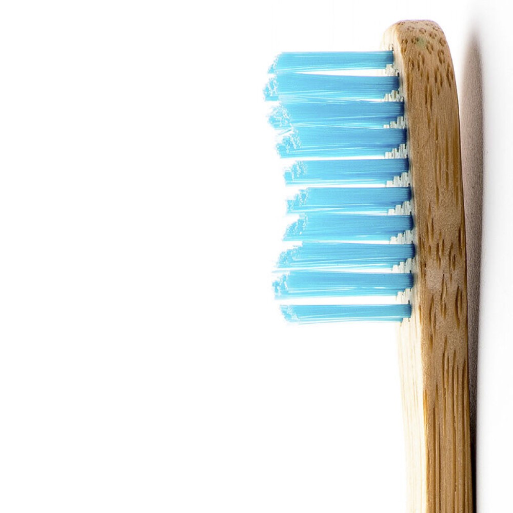 Humble Brush Mavi Yumuşak Yetişkin Diş Fırçası Doğada Çözünür Bambu Saplı